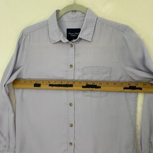 American Eagle Lavender Button-Up Shirt Women's Size Small - Picture 3 of 7